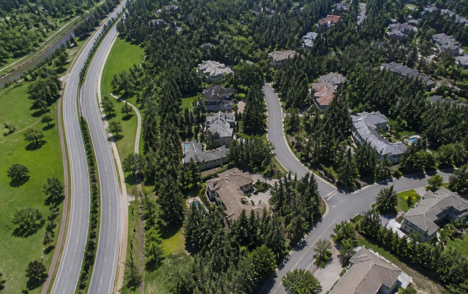 Aerial view of the Foxcroft neighborhood's streets and tree canopy in Charlotte